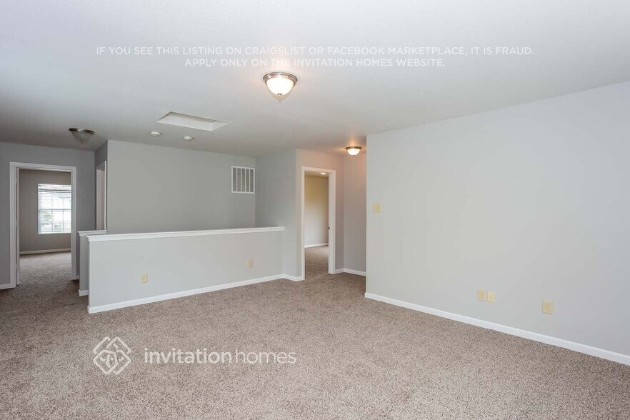 Building Photo - 952 Littleton Dr