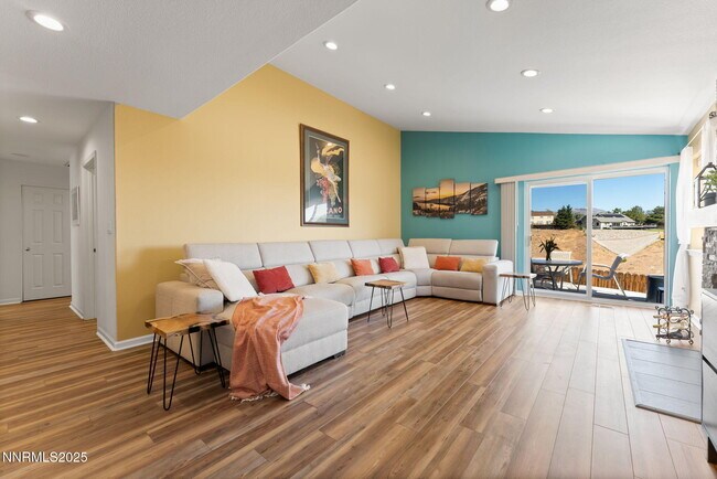 Building Photo - 2255 Wide Horizon Dr