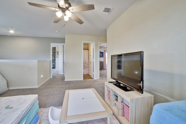Building Photo - 15503 Crimson Topaz