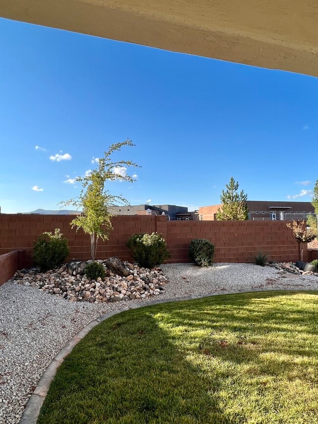 Building Photo - 3128 Halo Ln