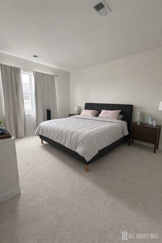 Building Photo - 445 Tower Blvd