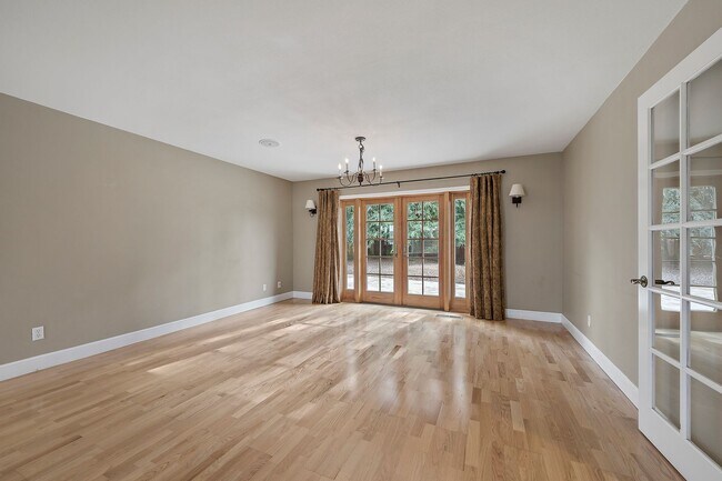 Building Photo - Beautiful 4/2 Executive Home with Cupertin...