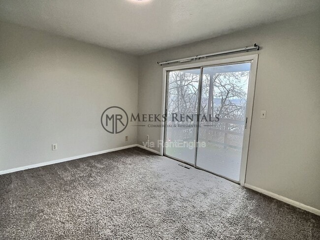 Building Photo - 4 Dalton Way