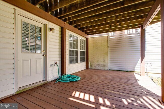 Building Photo - 2713 Piscataway Run Dr