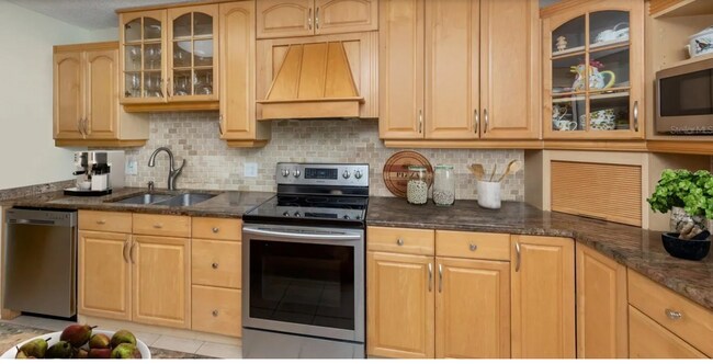 Kitchen - 4822 Ocean Blvd