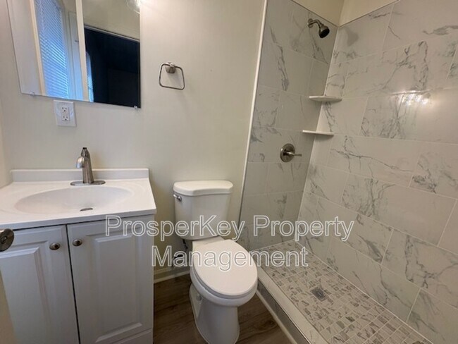 Building Photo - 1732 Melody Dr