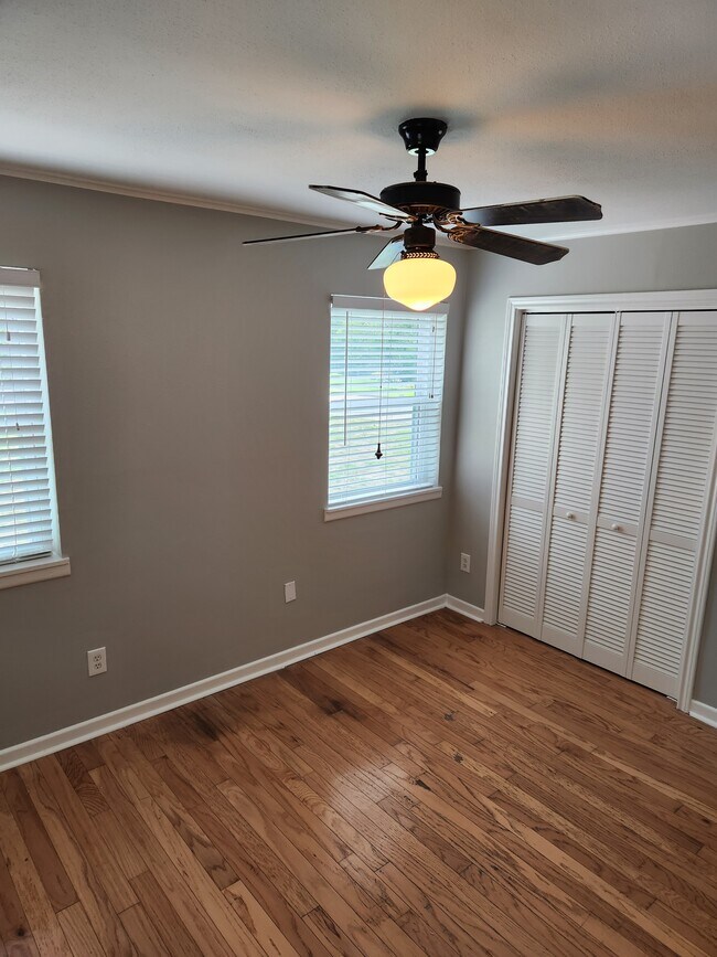 Building Photo - 3114 Tanglewood Dr