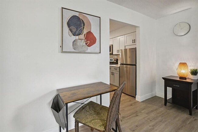 Building Photo - 811 W Magnolia St