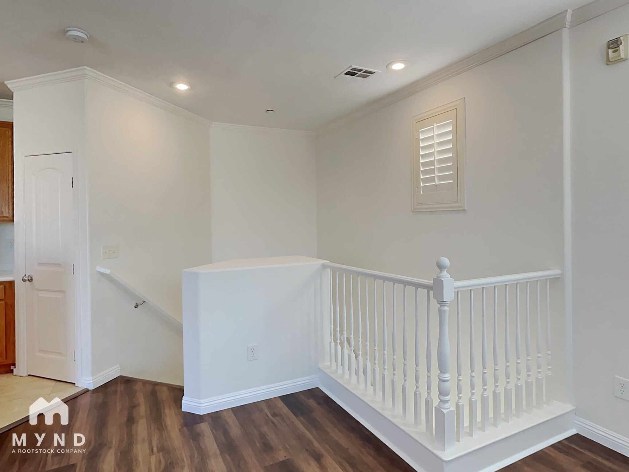 Building Photo - 495 Westminster Hall Ave