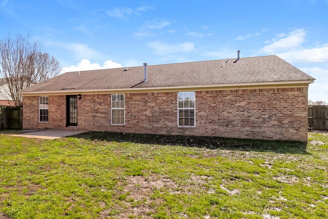 Building Photo - 2630 Pintail Dr