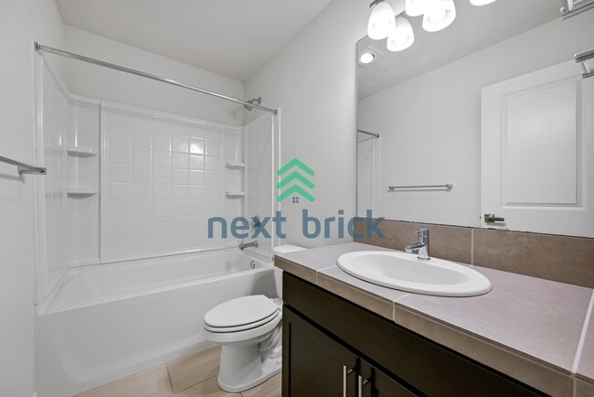 Building Photo - 3 Bed and 3 Bath Single Family Home is Available for Rent!