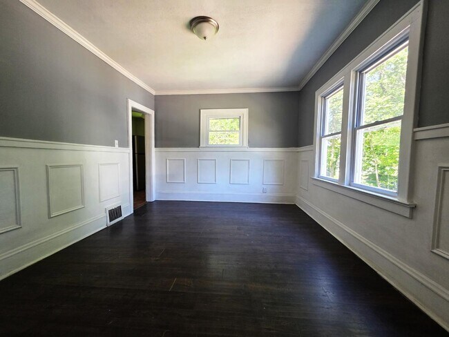 Building Photo - 408 Bacon Ave