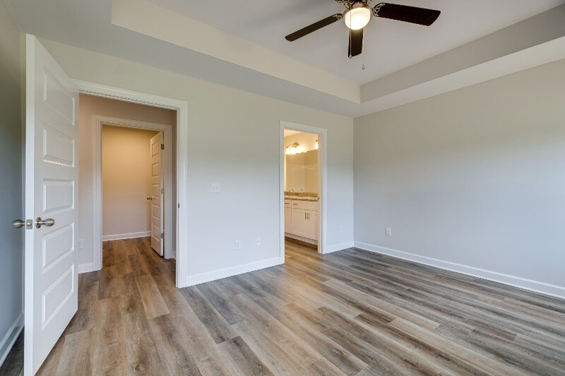 Building Photo - 644 S Tunnel Rd