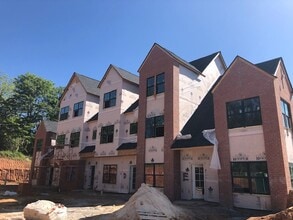 Building Photo - Glenn Hill Condominiums