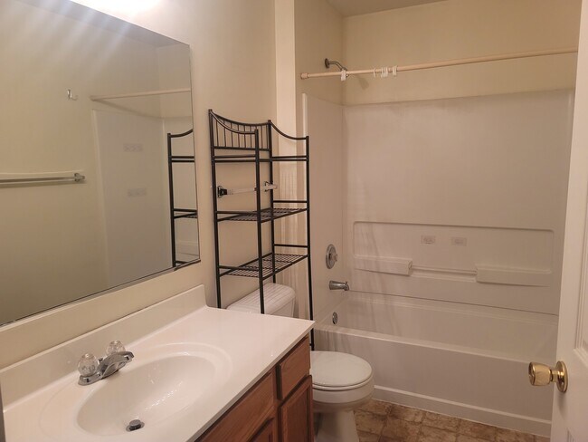 Building Photo - 234 Bertram Dr