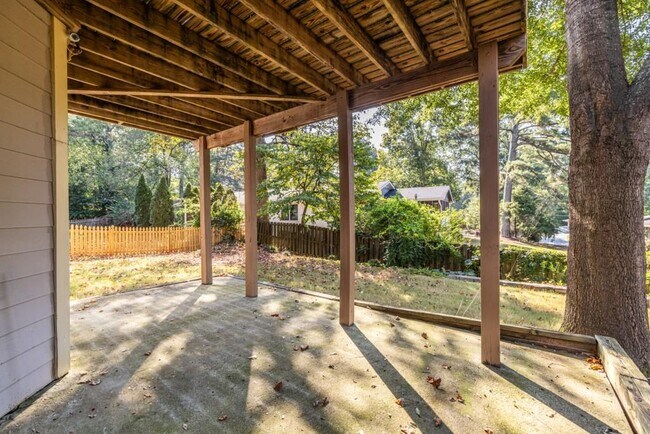 Building Photo - 1759 Regency Park Walk