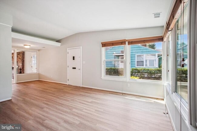 Building Photo - 3135 Manor Rd