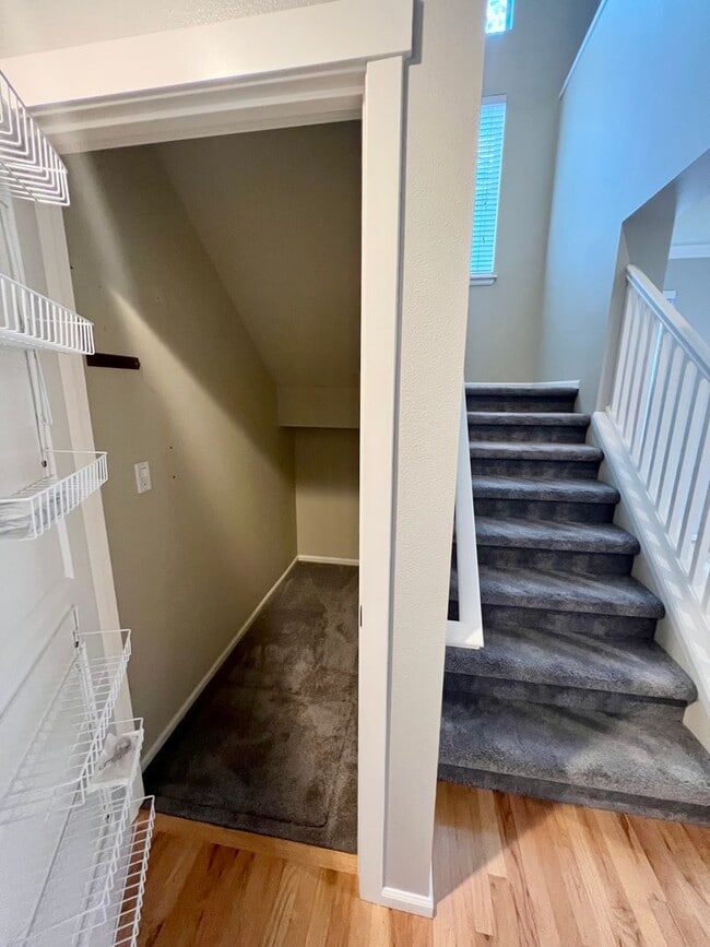 Building Photo - Well maintained 4bd in Lynnwood