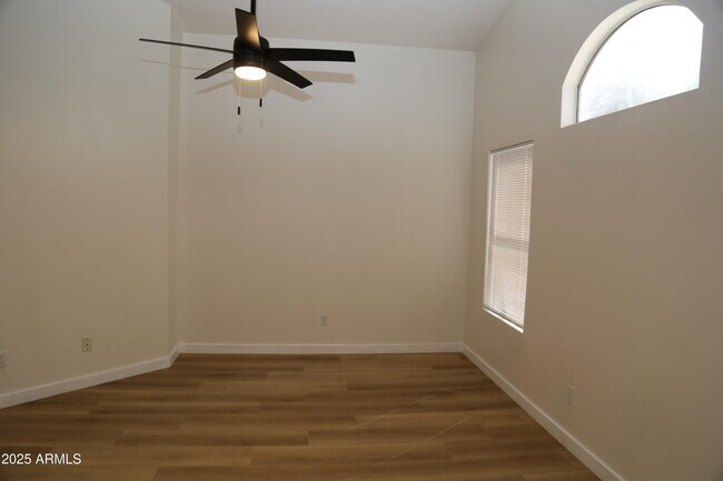 Building Photo - 18602 N 2nd Ave