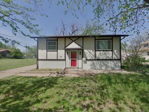 Building Photo - Remodeled 5BR Wichita Home for Rent - Pet Friendly!