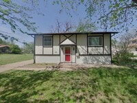Building Photo - 1031 N Edwards