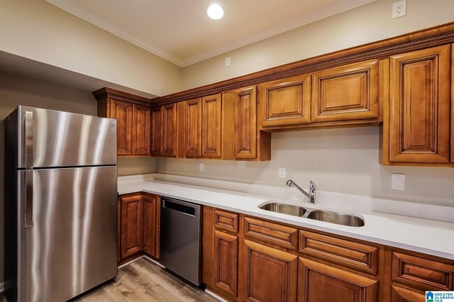 Building Photo - 2812 Lambert Cir