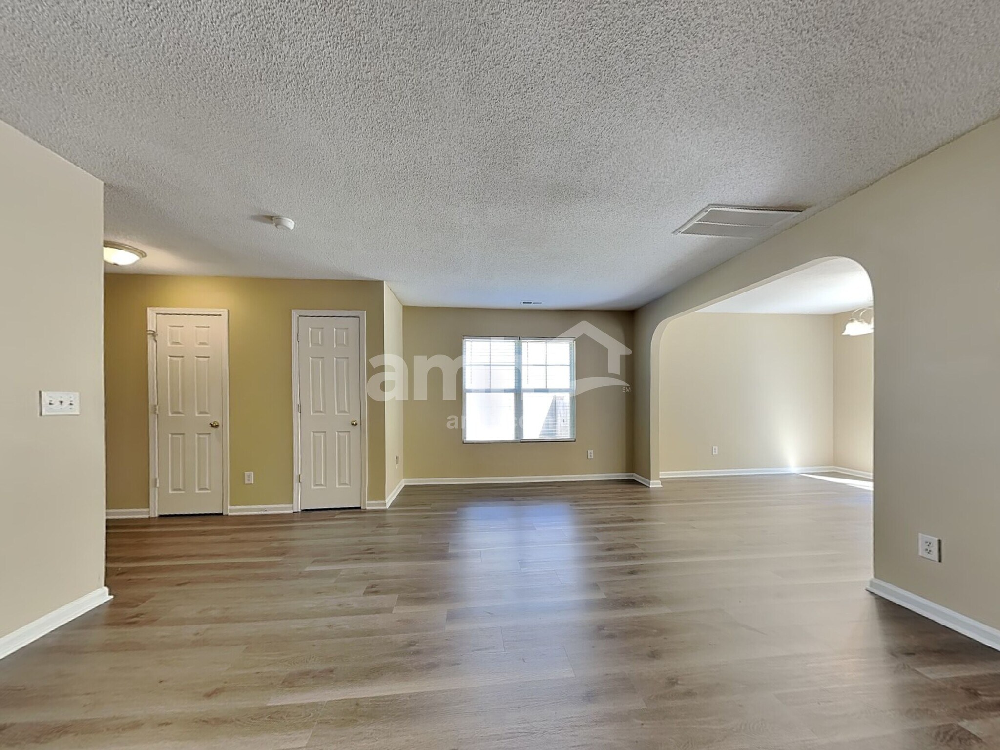 Building Photo - 3600 Mountain Brook Cir