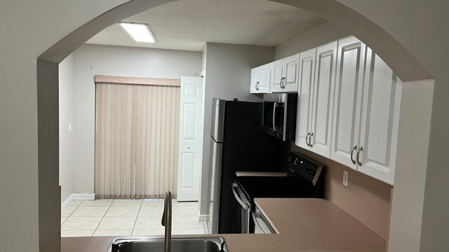 refurbished cabinets - 1300 SE 31st Ct