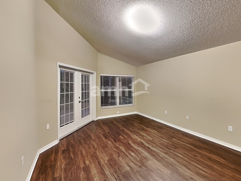 Building Photo - 13533 Tetherline Trl