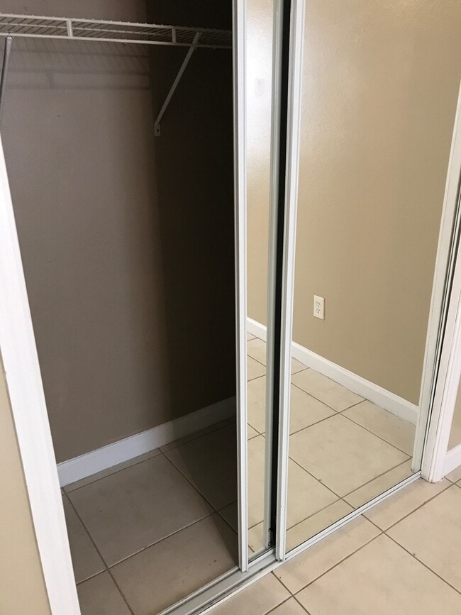 Building Photo - 251 SW 4th St