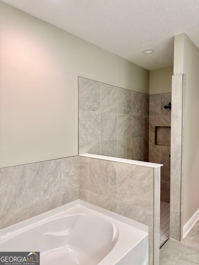 Building Photo - 142 The Villas Wy