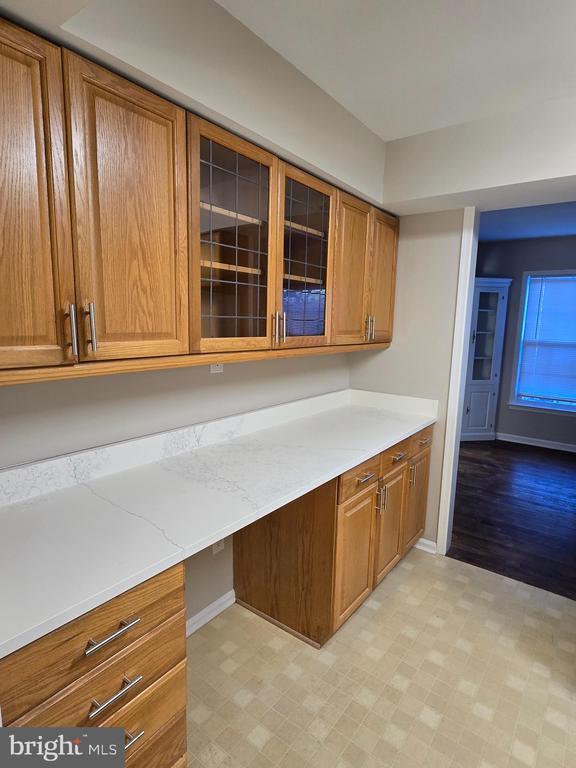 Building Photo - 18 Edinboro Cir