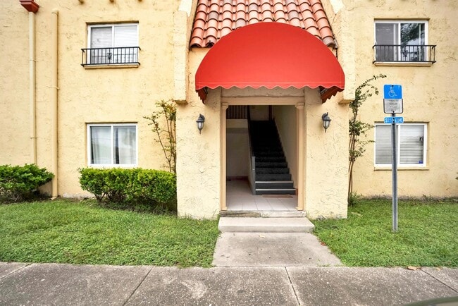 Building Photo - 3919 Bell Tower Dr