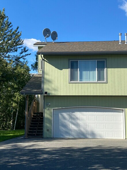 Building Photo - 2451 W Success Dr