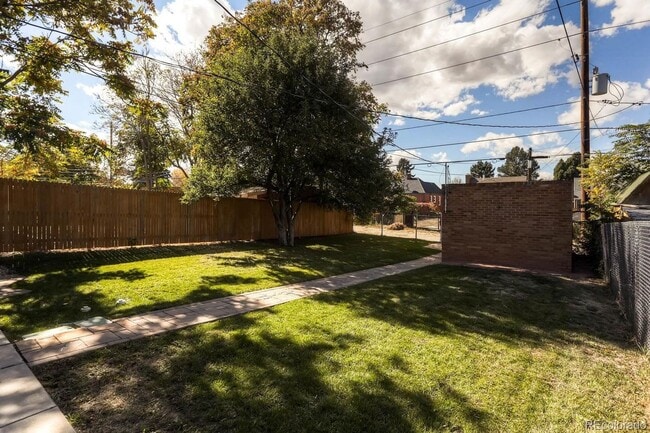 Building Photo - Beautiful Brick Bungalow near Denver Zoo and the Museum of Nature and Science!