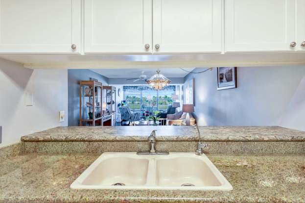 Building Photo - 33 Plantation Dr