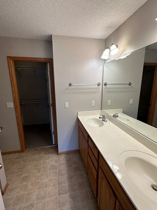 Building Photo - 14165 Wilds Path NW