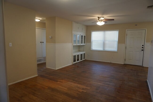 Building Photo - 3404 31st St