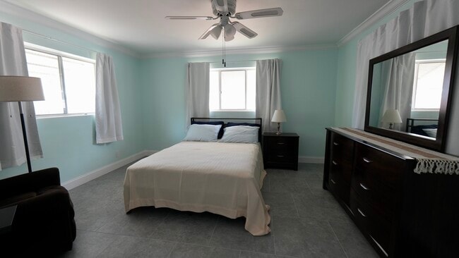 Building Photo - 3693 NE 20th Ave