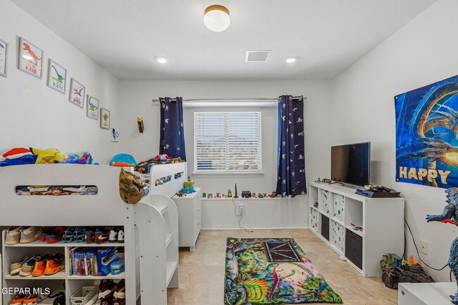 Building Photo - 12748 Tre Maximiliano Ave