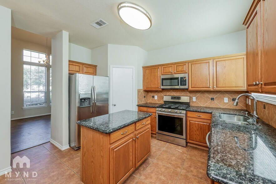 Building Photo - 32003 Ashton Ln