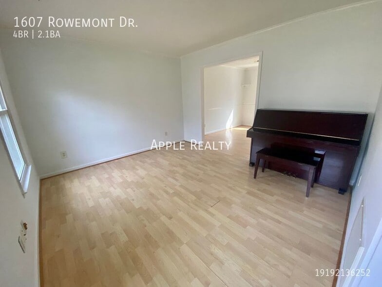 Building Photo - 1607 Rowemont Dr