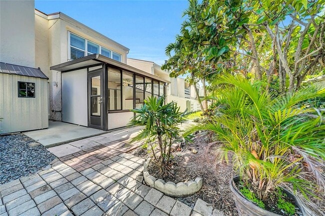 Building Photo - 8714 Cove Ct