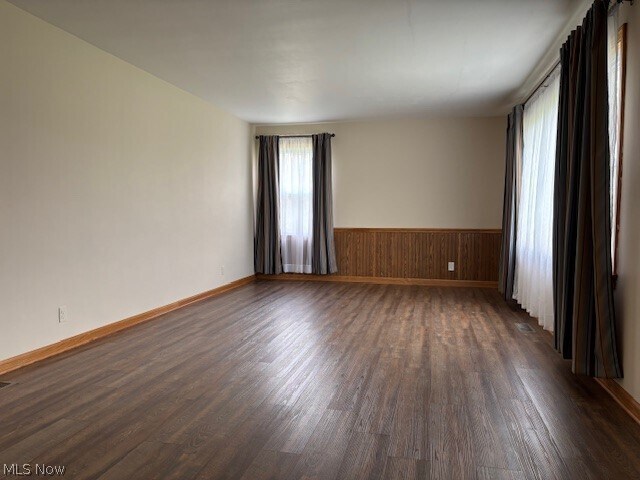 Building Photo - 11146 Cadiz Rd