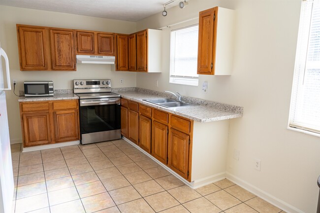 Building Photo - 3422 Orlando Dr