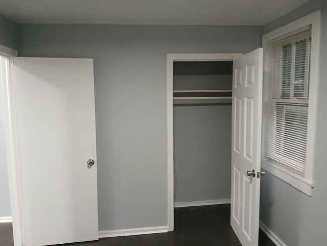 Building Photo - 8 Mangam St