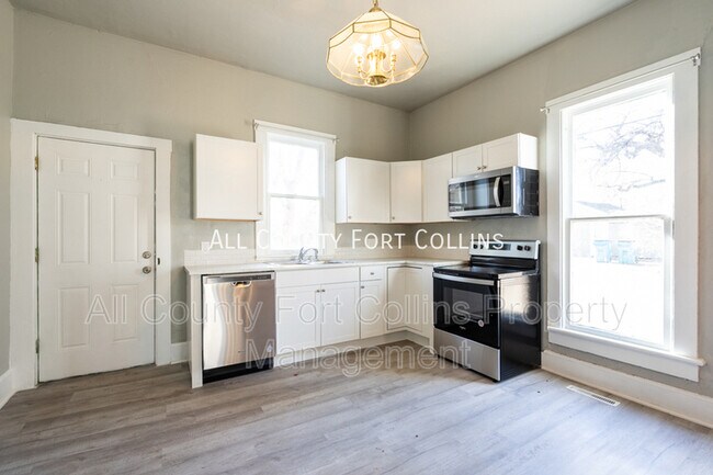 Building Photo - 417 E Mulberry St