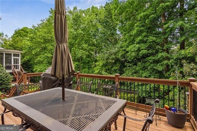 Building Photo - 1124 Promontory Dr