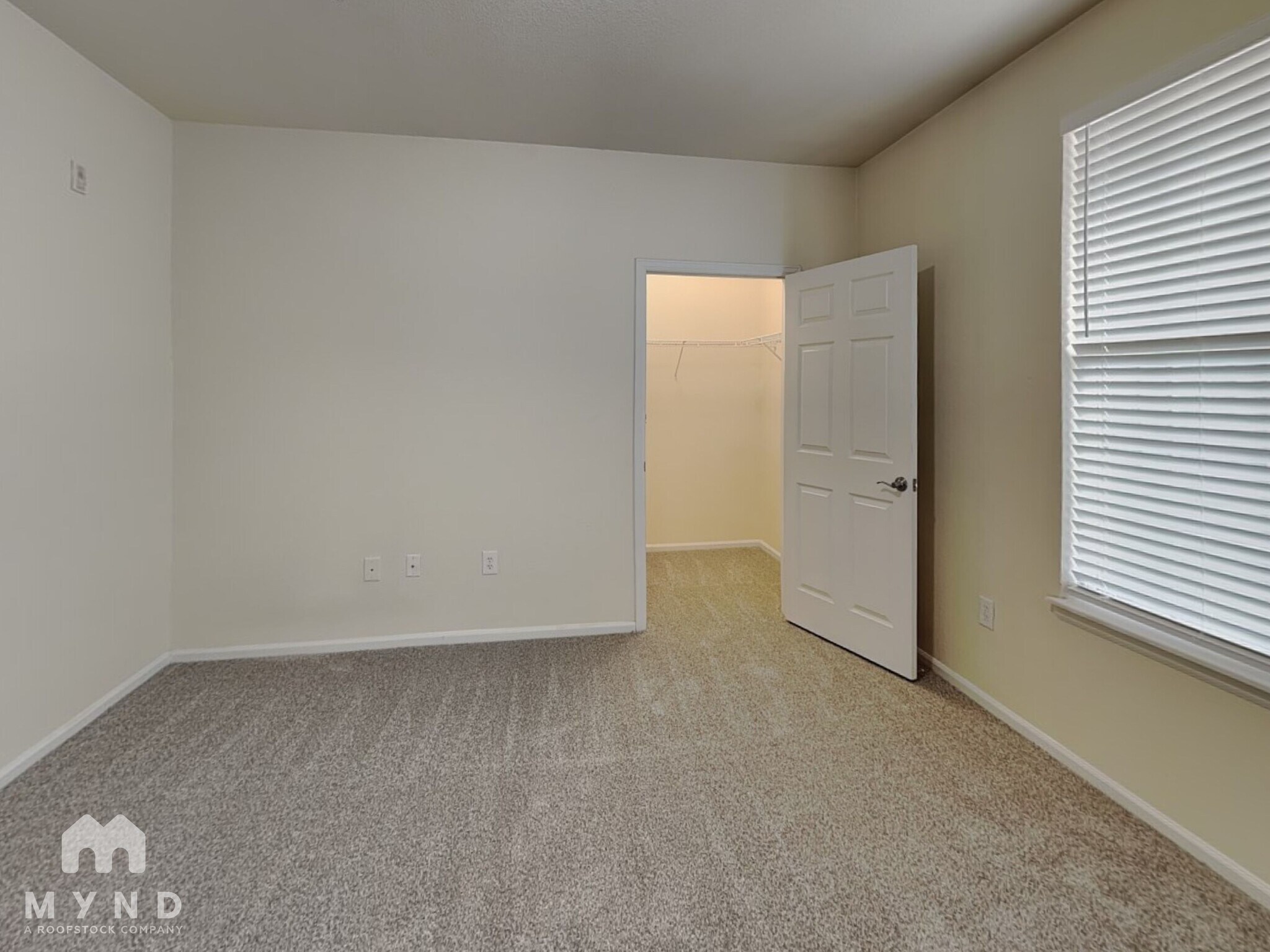 Building Photo - 3854 S Dayton Way