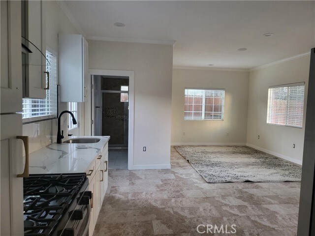 Building Photo - 5942 W 74th St